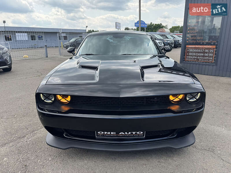 Купе Dodge Challenger 2017 в Киеве