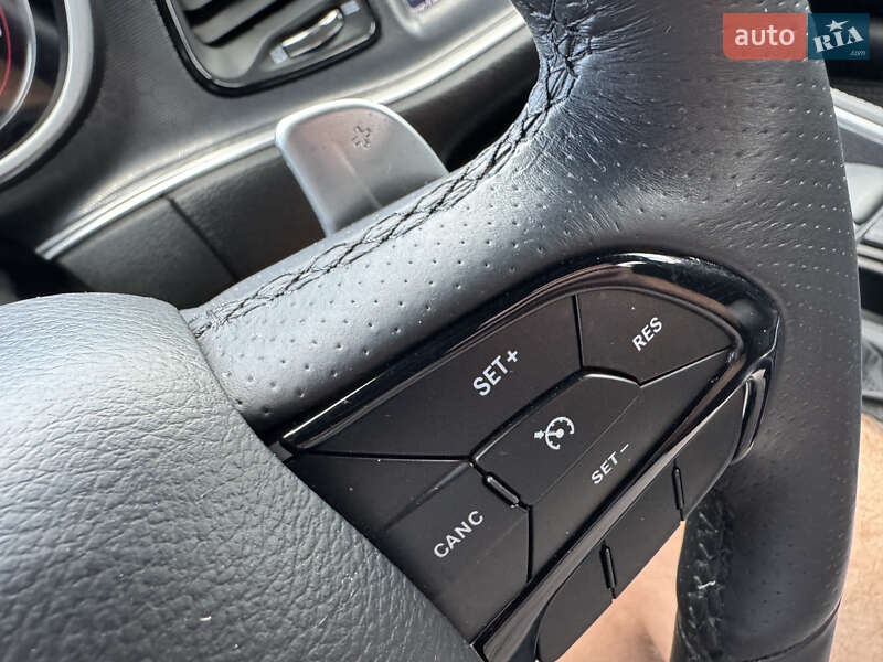 Купе Dodge Challenger 2017 в Киеве