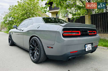 Купе Dodge Challenger 2019 в 