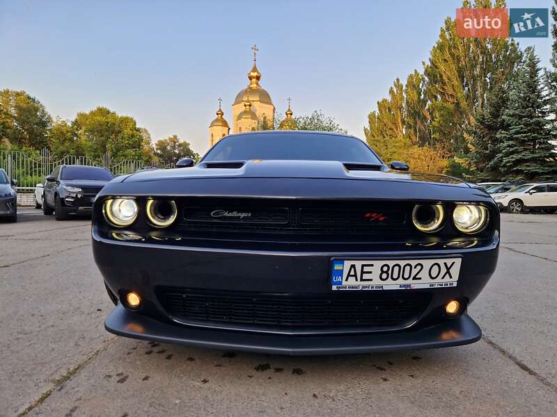 Купе Dodge Challenger 2017 в Днепре