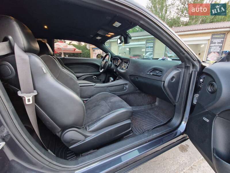 Купе Dodge Challenger 2017 в Днепре