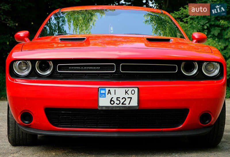 Купе Dodge Challenger 2016 в Киеве