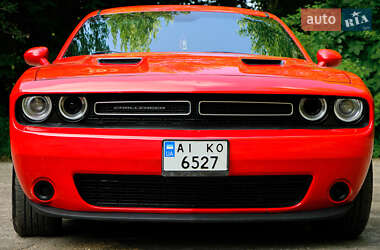 Купе Dodge Challenger 2016 в 