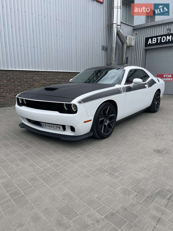 Dodge Challenger 2016