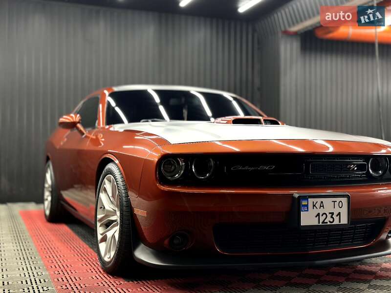 Купе Dodge Challenger 2020 в Києві
