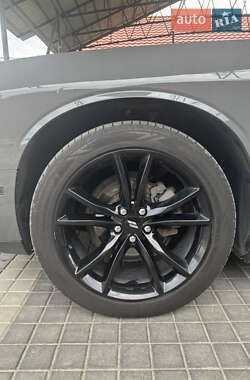 Купе Dodge Challenger 2017 в 