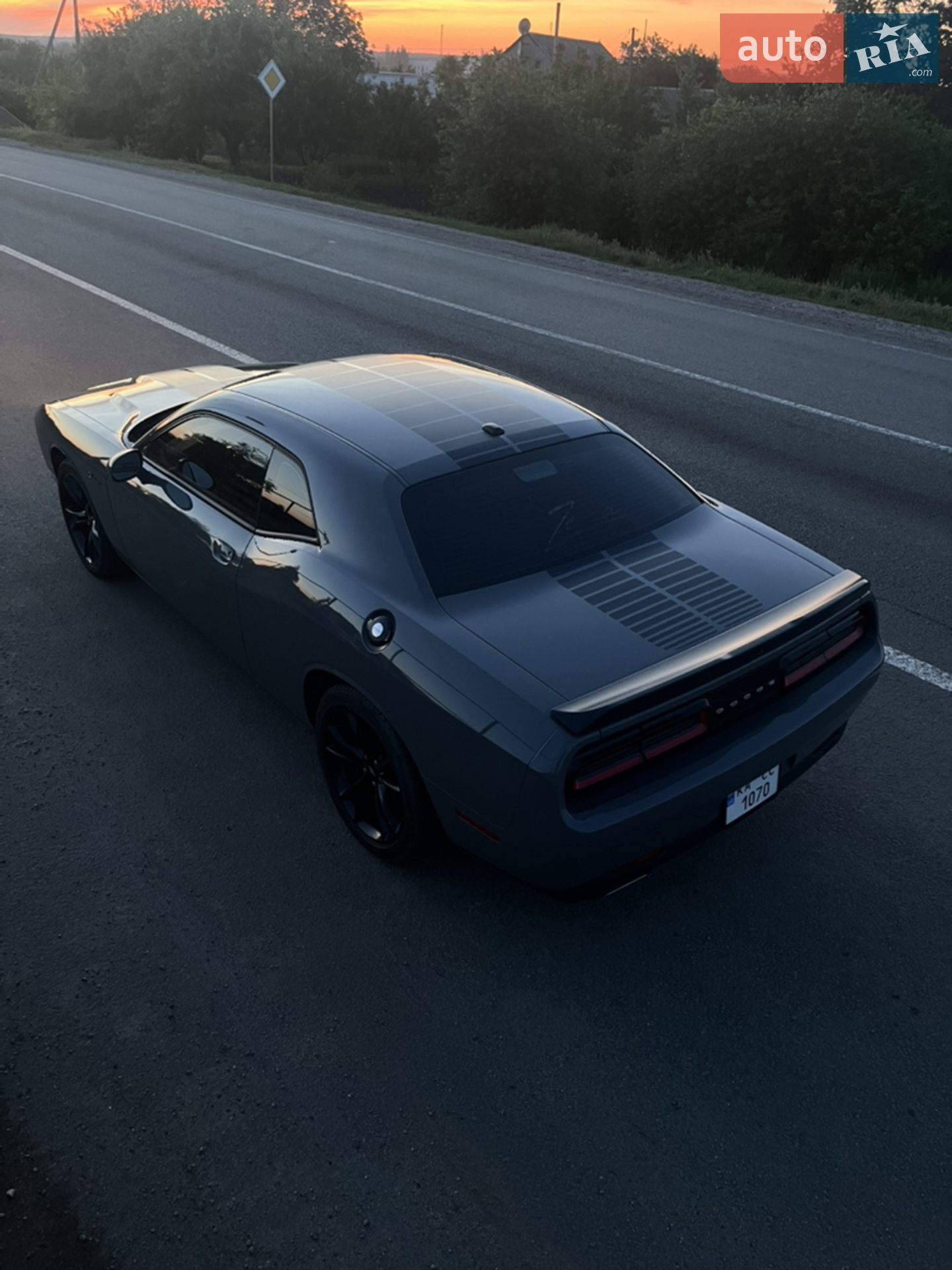 2017 Dodge Challenger - мініатюра 21