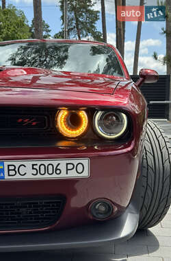 Купе Dodge Challenger 2019 в 