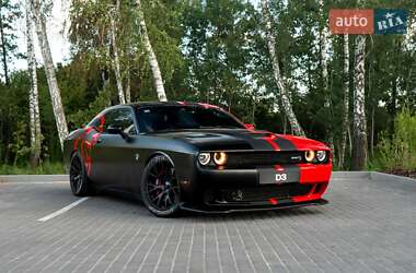 Купе Dodge Challenger 2016 в Києві
