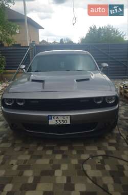 Купе Dodge Challenger 2017 в 