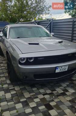 Купе Dodge Challenger 2017 в 