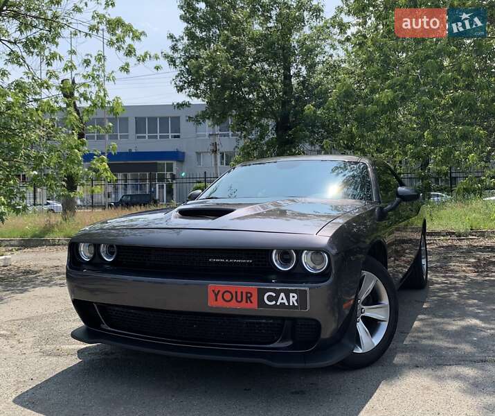 Dodge Challenger 2020