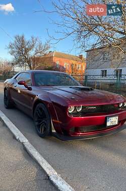 Купе Dodge Challenger 2021 в 