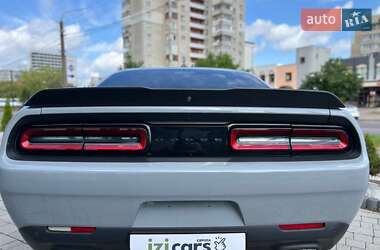 Купе Dodge Challenger 2021 в 