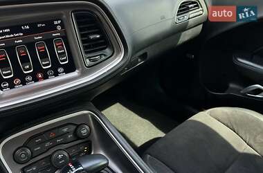 Купе Dodge Challenger 2021 в 