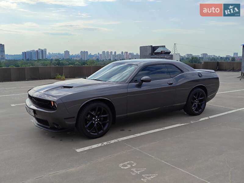 Купе Dodge Challenger 2020 в Киеве