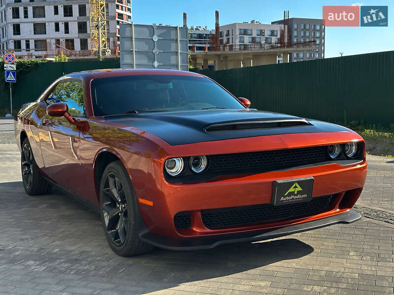Dodge Challenger 2020