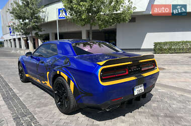 Купе Dodge Challenger 2022 в 