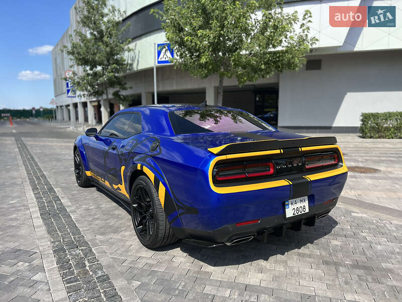 Купе Dodge Challenger 2022 в Киеве