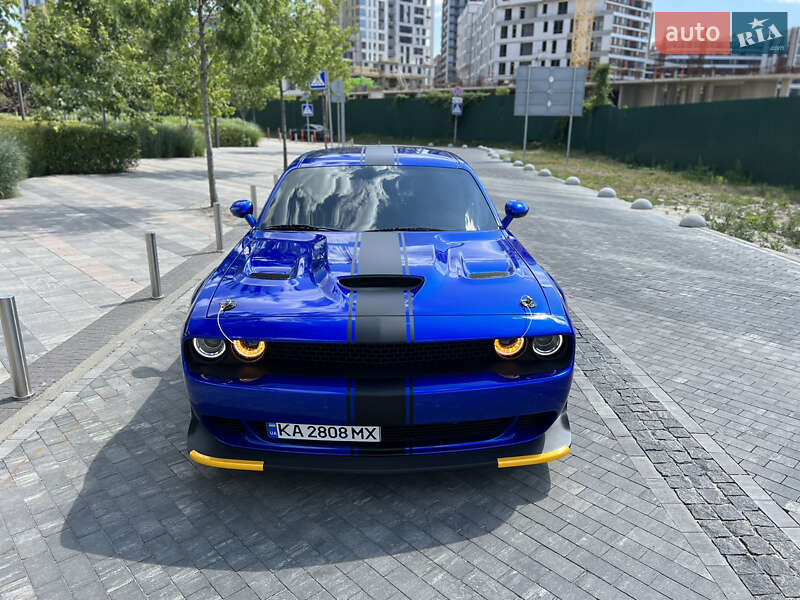 Купе Dodge Challenger 2022 в Киеве