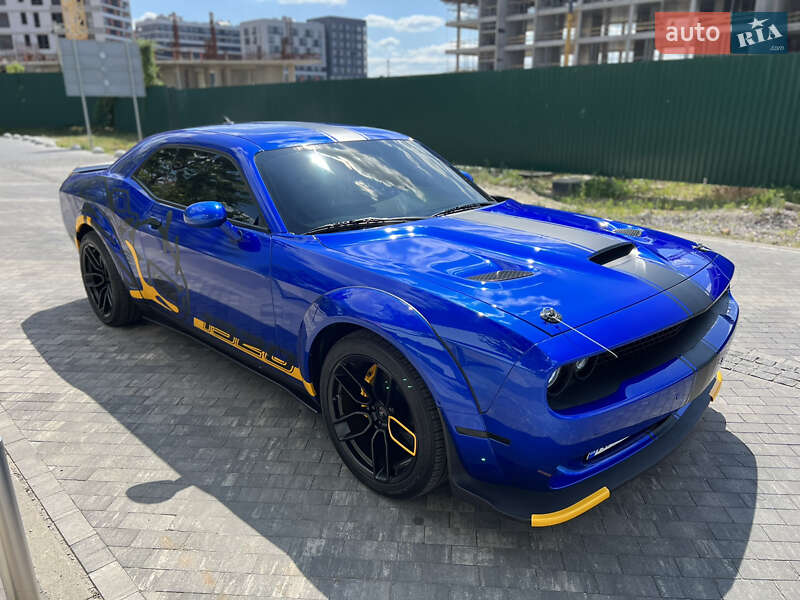 Купе Dodge Challenger 2022 в Киеве