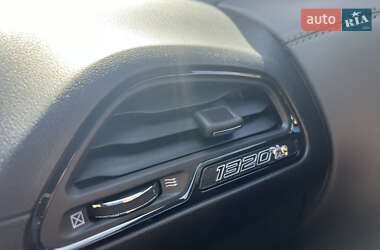 Купе Dodge Challenger 2022 в 