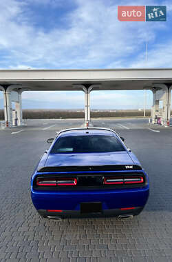Купе Dodge Challenger 2019 в 