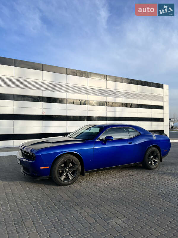 Купе Dodge Challenger 2019 в Умани