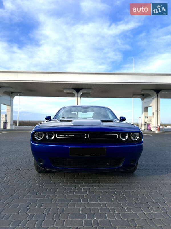Купе Dodge Challenger 2019 в Умани