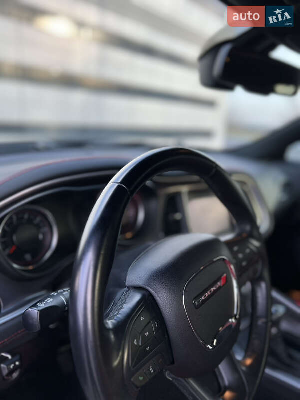 Купе Dodge Challenger 2019 в Умани