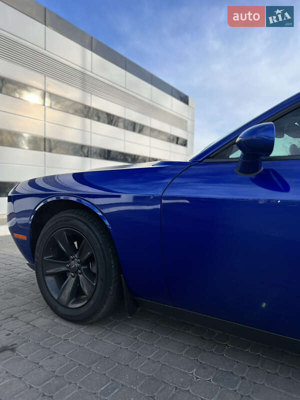 Купе Dodge Challenger 2019 в Умани
