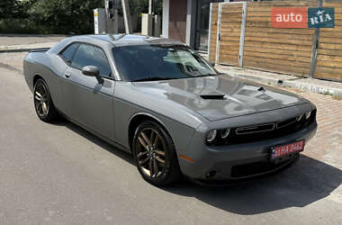 Купе Dodge Challenger 2017 в Киеве