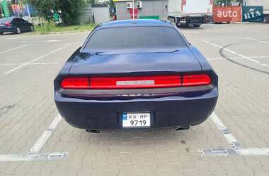 Купе Dodge Challenger 2013 в 