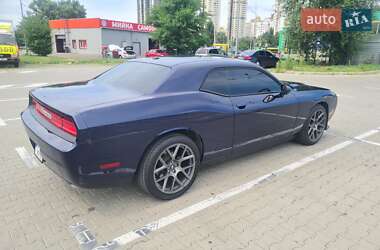 Купе Dodge Challenger 2013 в 