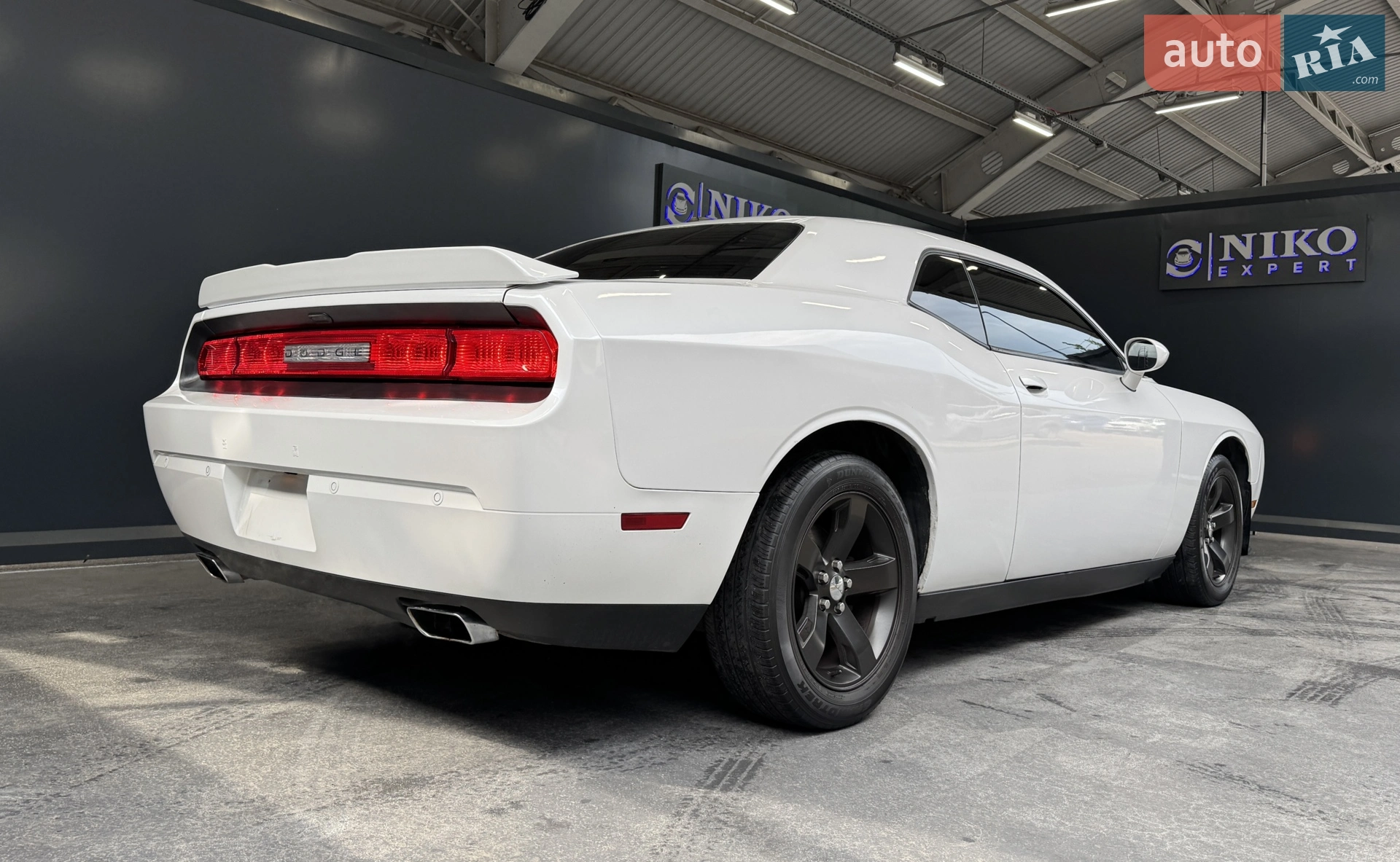 2013 Dodge Challenger - мініатюра 17