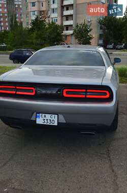Купе Dodge Challenger 2017 в 