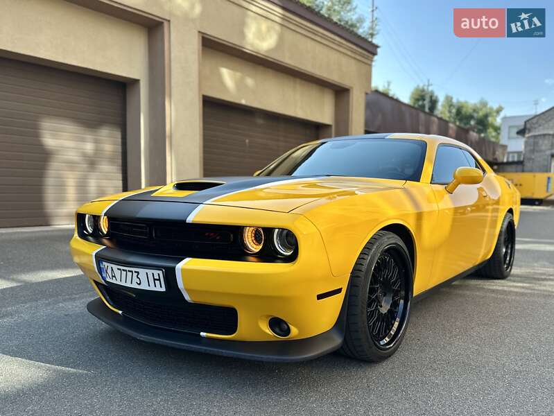 Купе Dodge Challenger 2020 в Киеве