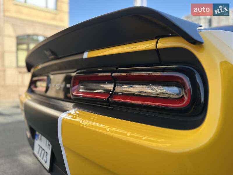 Купе Dodge Challenger 2020 в Киеве