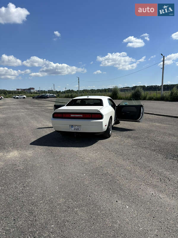 Купе Dodge Challenger 2008 в Киеве