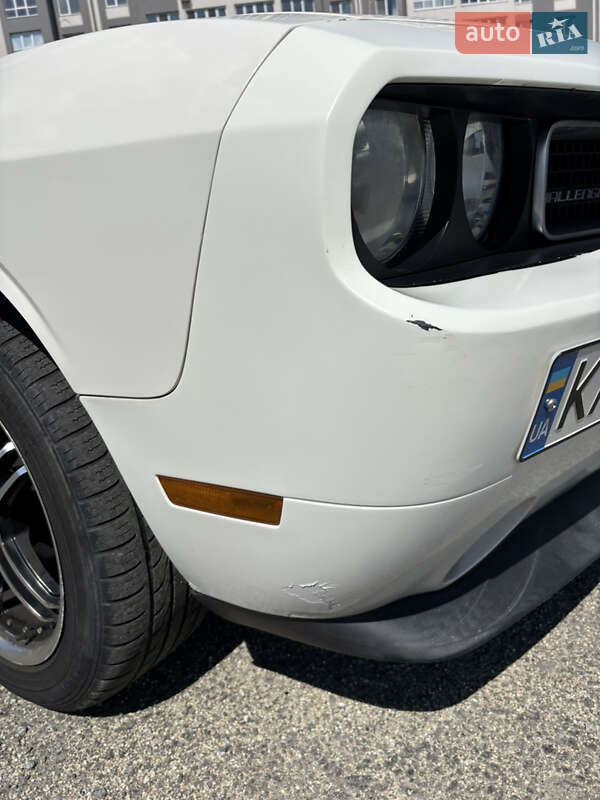 Купе Dodge Challenger 2008 в Киеве