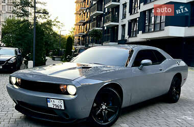 Купе Dodge Challenger 2013 в Івано-Франківську