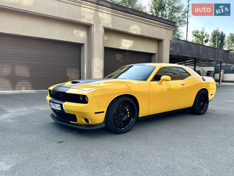 Купе Dodge Challenger 2020 в Киеве