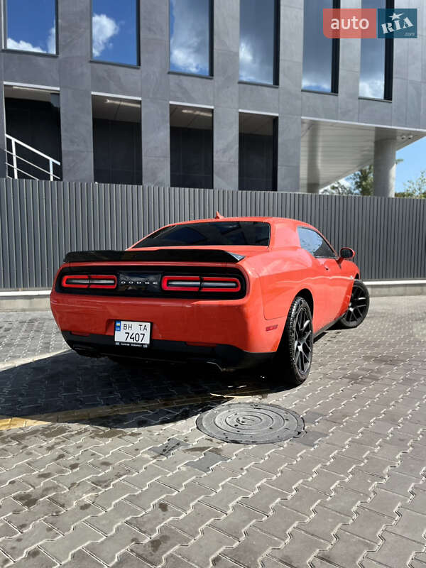 Купе Dodge Challenger 2016 в Киеве