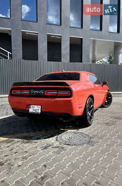 Купе Dodge Challenger 2016 в 