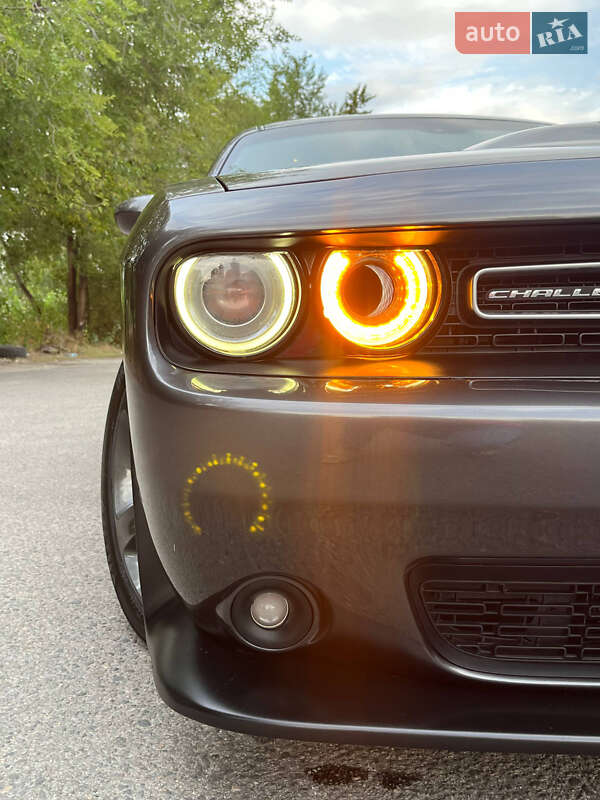 Купе Dodge Challenger 2018 в Днепре