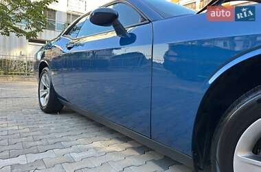 Купе Dodge Challenger 2021 в 