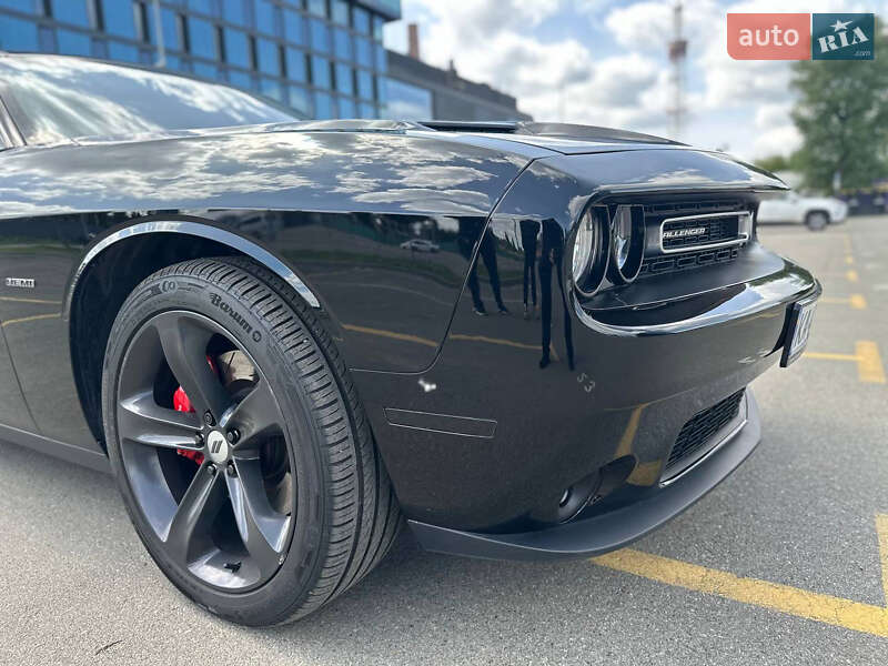 Купе Dodge Challenger 2017 в Києві фото 26 Купе Dodge Challenger 2017 в Києві