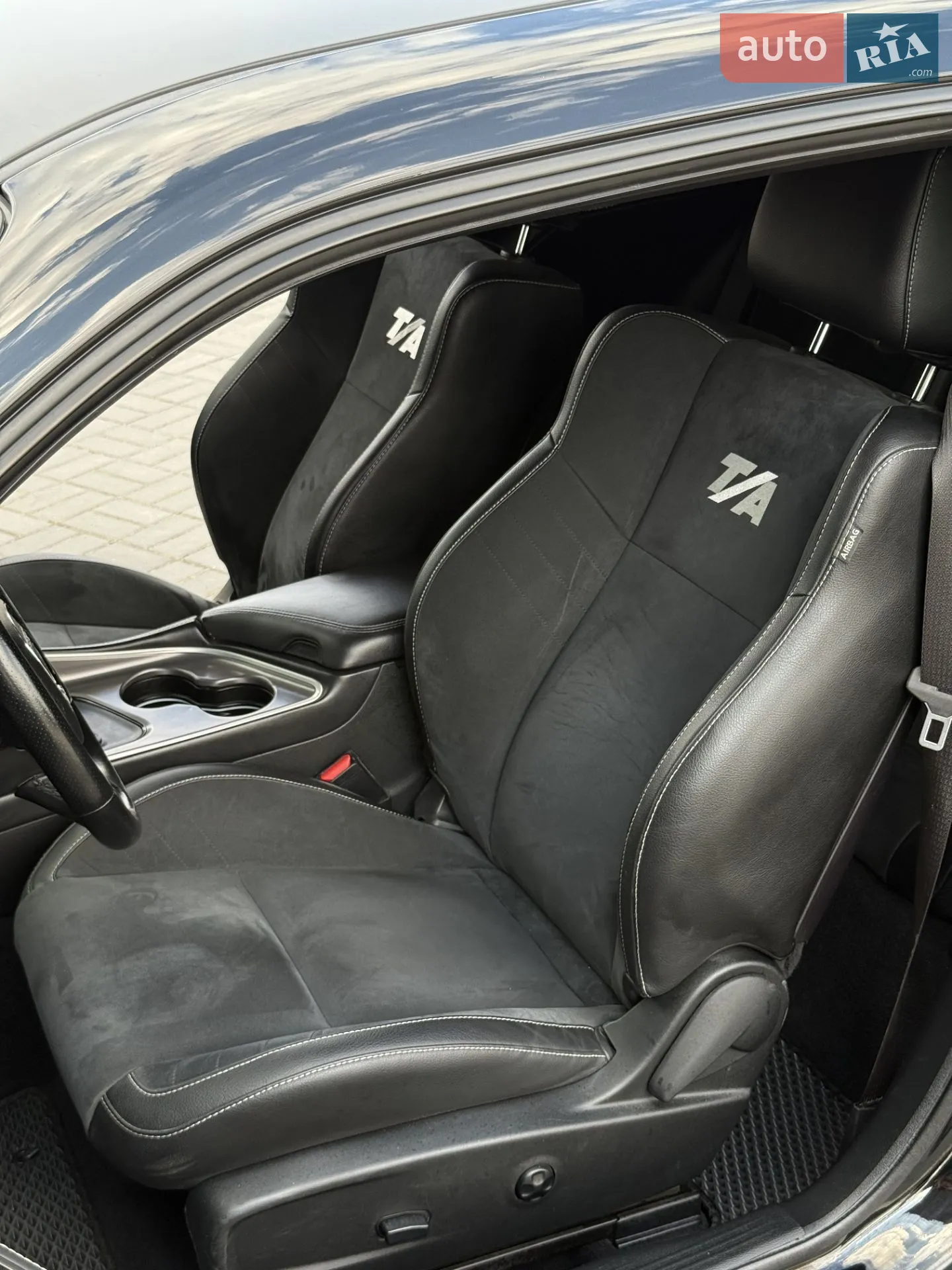 2019 Dodge Challenger - мініатюра 31