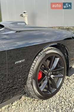 Купе Dodge Challenger 2019 в 