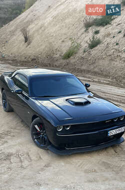Купе Dodge Challenger 2019 в 